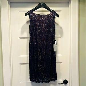 Adriana Papell Navy lace dress with nude lining. Sz 6P, NWT.